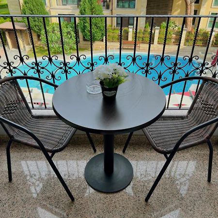Family Hotel Paradise Святые Константин и Елена Экстерьер фото