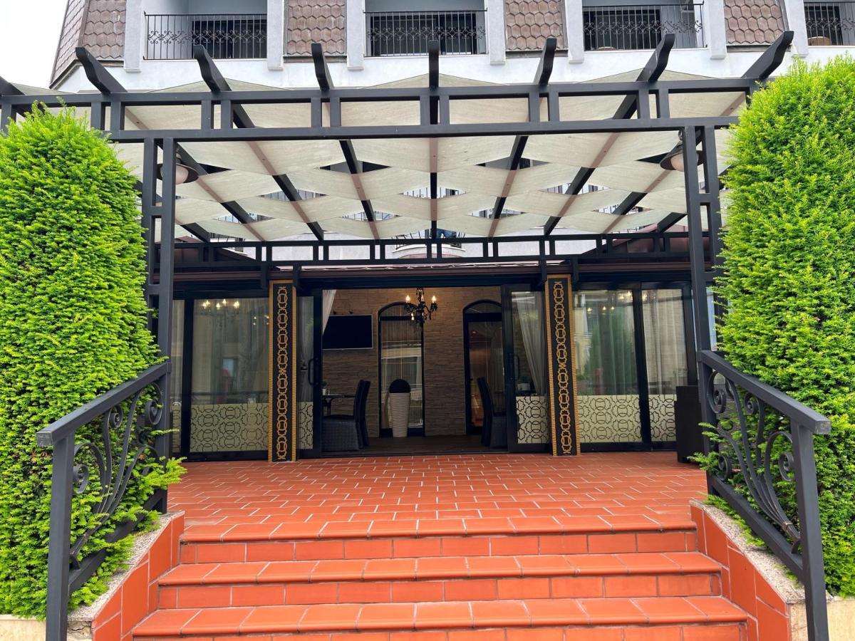 Family Hotel Paradise Святые Константин и Елена Экстерьер фото