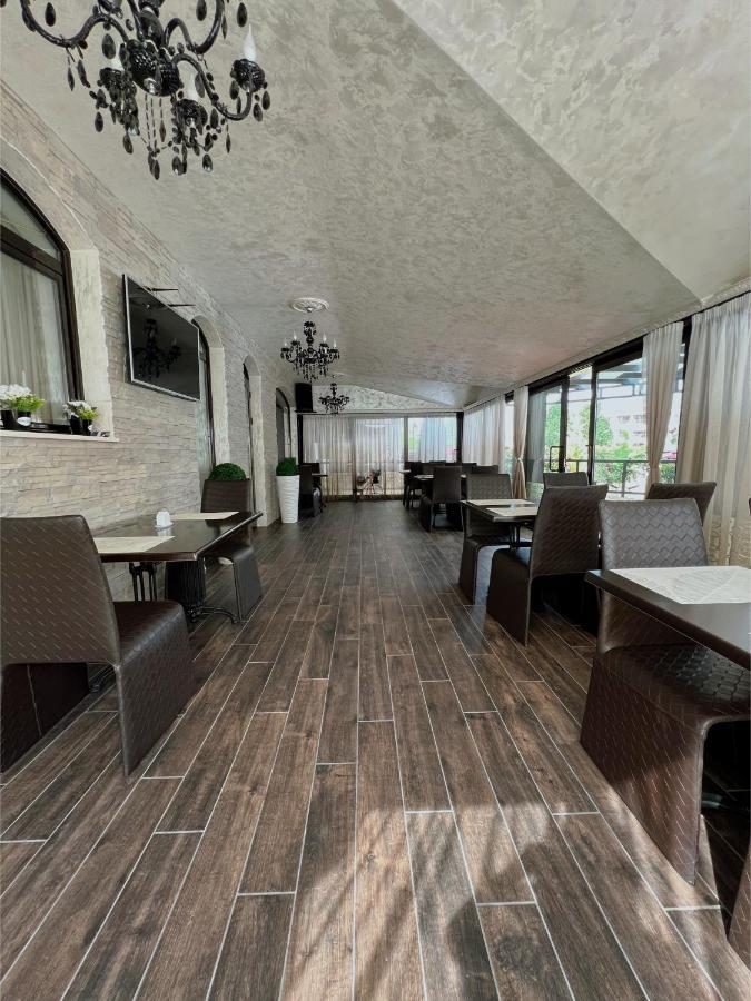 Family Hotel Paradise Святые Константин и Елена Экстерьер фото