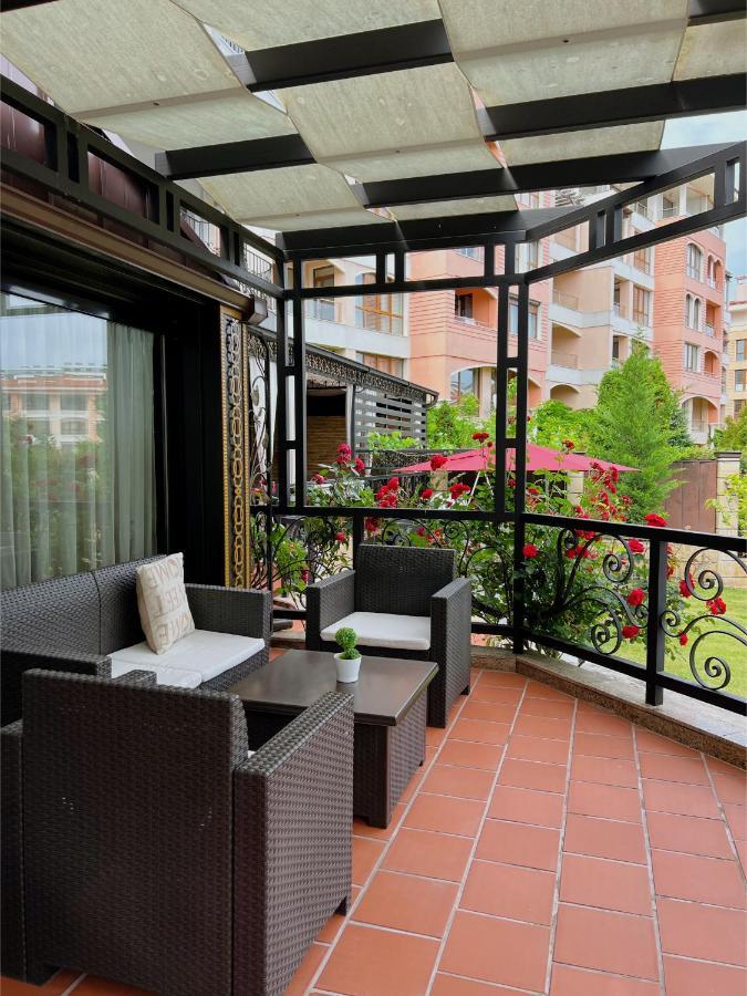 Family Hotel Paradise Святые Константин и Елена Экстерьер фото