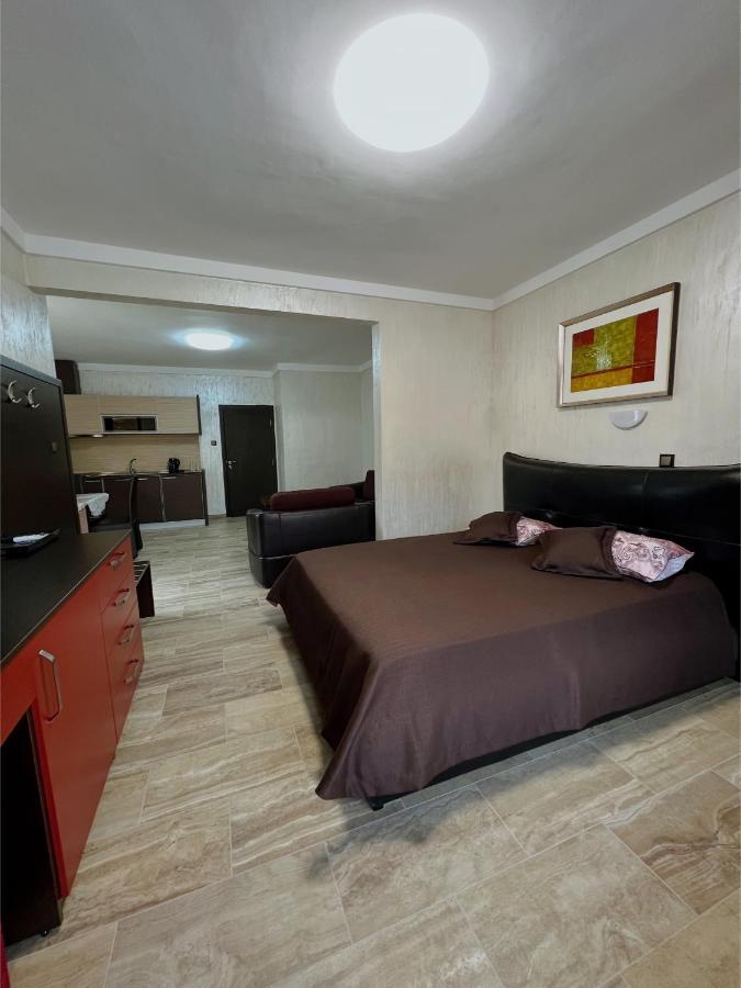 Family Hotel Paradise Святые Константин и Елена Экстерьер фото